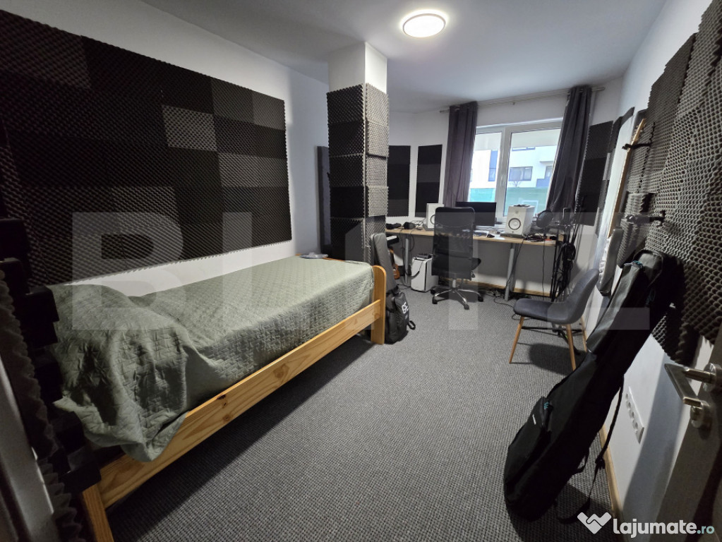 Apartament modern cu 3 camere, gradina si garaj, in Sannicoa 