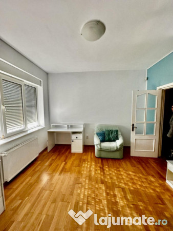 Vilă S+P+1+M in zona Faleza Nord - Universitate