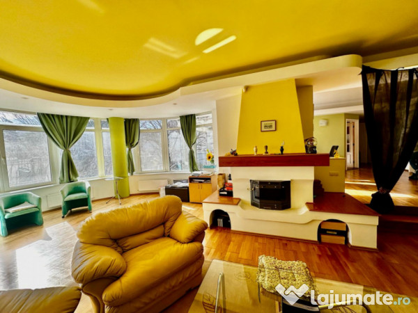 Vilă S+P+1+M in zona Faleza Nord - Universitate