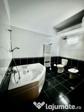 Vilă S+P+1+M in zona Faleza Nord - Universitate