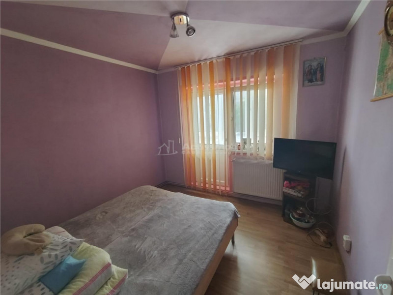 Caransebes, 4 Cam., Dec., Et.2, Zona Pipirig