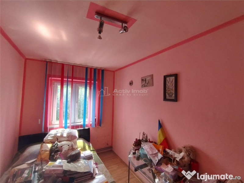 Caransebes, 4 Cam., Dec., Et.2, Zona Pipirig