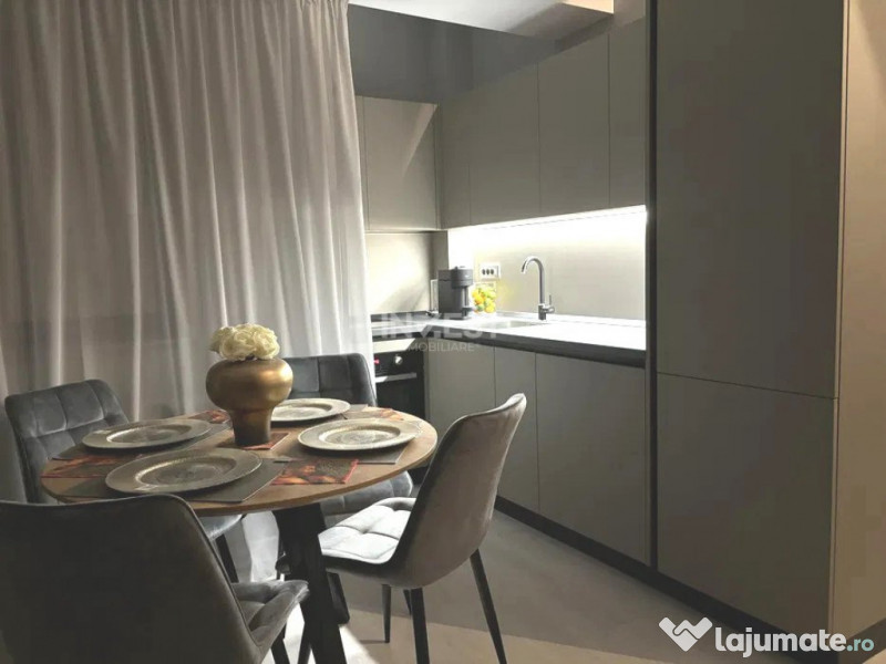 Centru Civic- apartament 3 camere