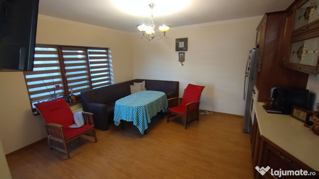 Casa căramidă cu placă de beton, Valu lui Traian 