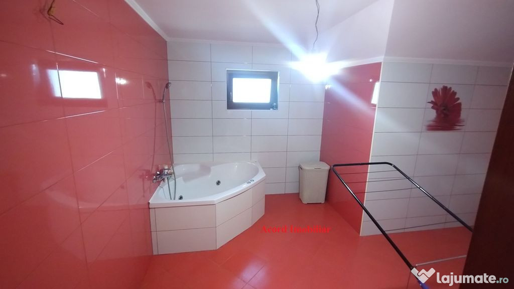 Casa căramidă cu placă de beton, Valu lui Traian 