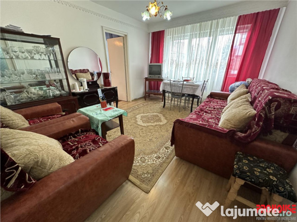 Apartament 3 camere- etaj 3- Alecu Russo! 