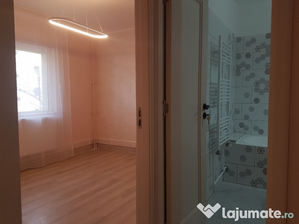 Apartament doua camere, etaj 2, renovat, liber, Narcisa 