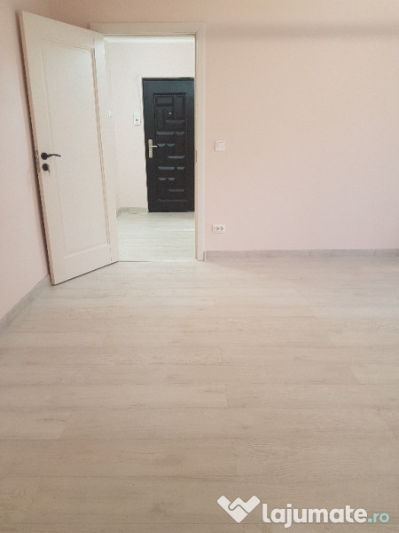 Apartament doua camere, etaj 2, renovat, liber, Narcisa 