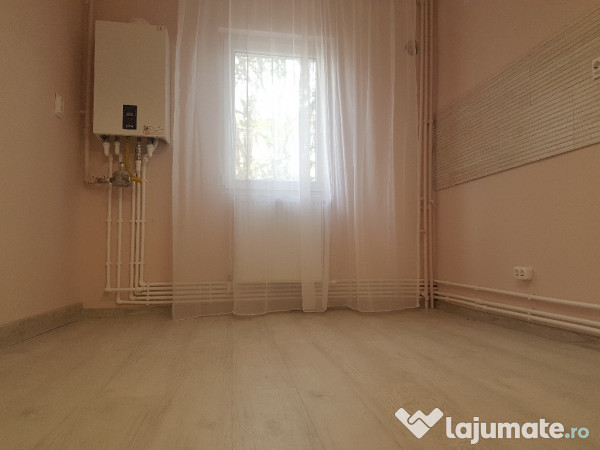 Apartament doua camere, etaj 2, renovat, liber, Narcisa 