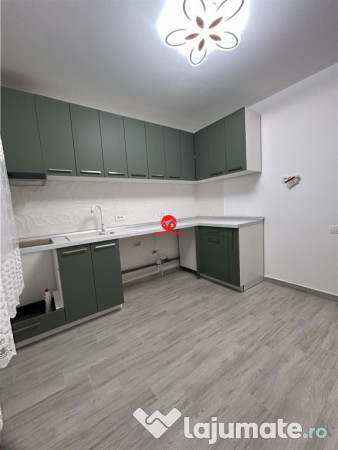 Garsoniera complet renovata, zona Palas 