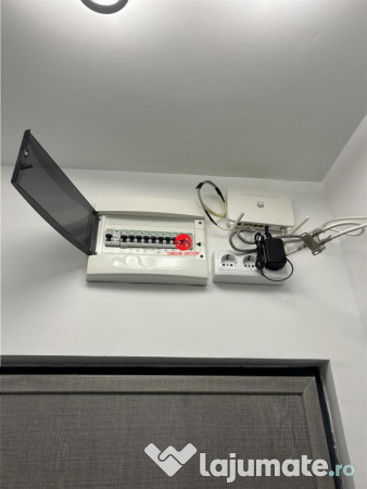 Garsoniera complet renovata, zona Palas 