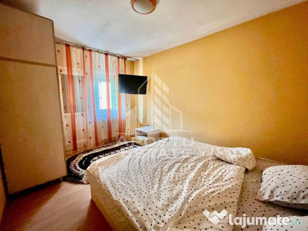 Apartament cu 3 camere, 2 bai, etaj intermediar, zona Ara... 