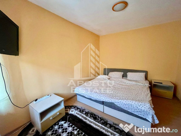 Apartament cu 3 camere, 2 bai, etaj intermediar, zona Ara... 