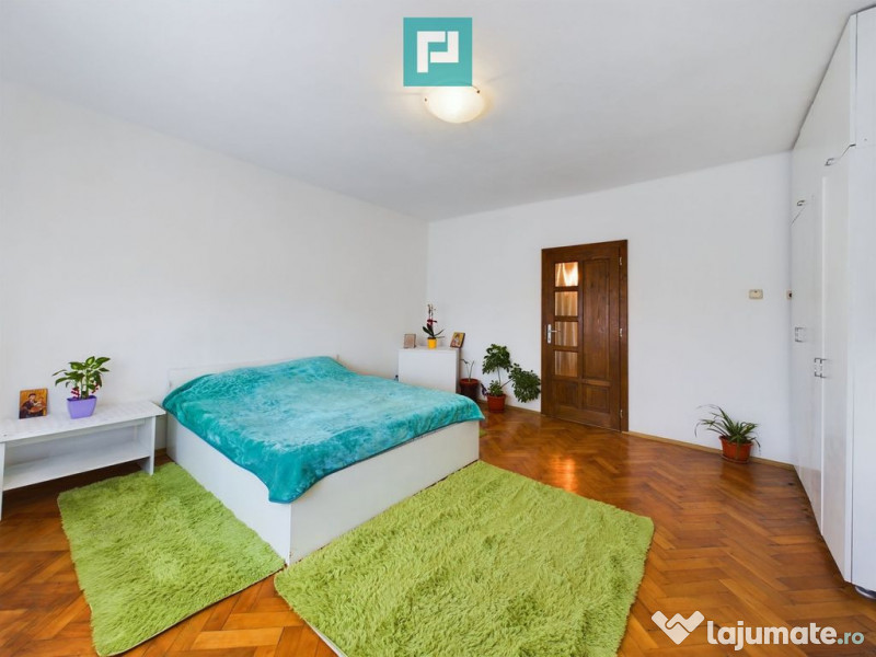 Casă 5 camere, Curtici 