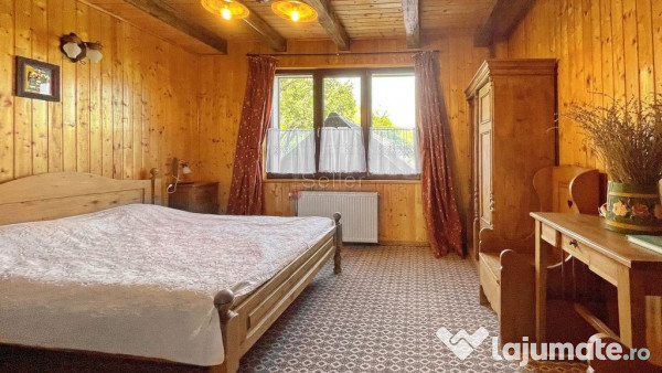 Complex de 3 case pe 18000 mp teren 