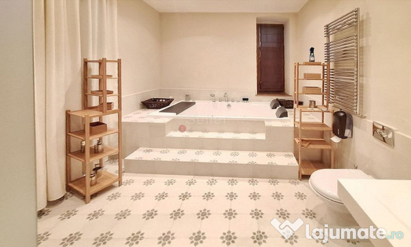 Casa saseasca cu teren generos 