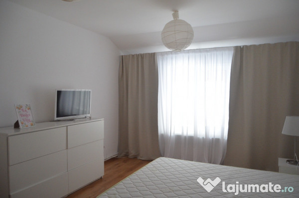 Busteni-Apartament cu trei camere,mobilat si utilat 