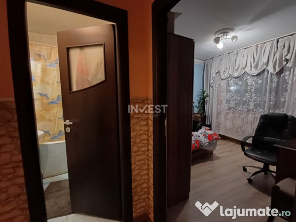 Apartament 3 camere si 2 bai, decomandat, zona Gara