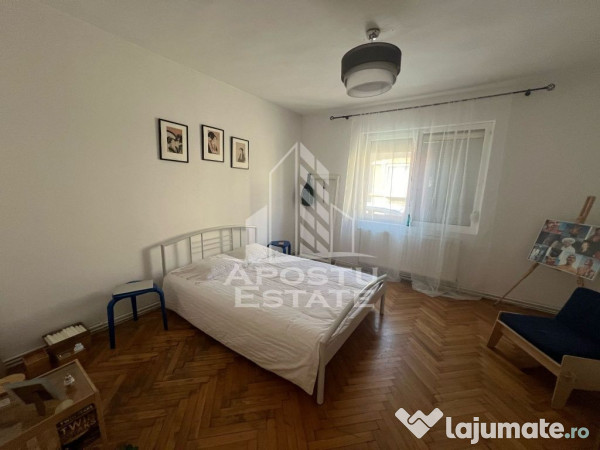 Casa individuala cu 5 camere, 2 bai si beci in zona Blasc...