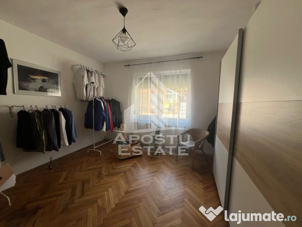 Casa individuala cu 5 camere, 2 bai si beci in zona Blasc...