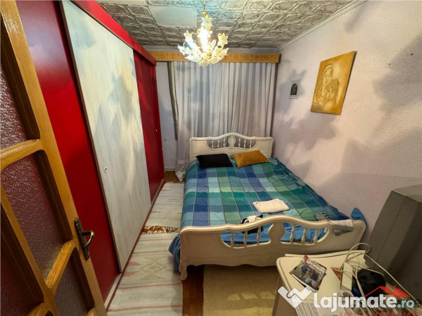 Apartament 3 camere de in Sud, etaj 3, CT, izolat