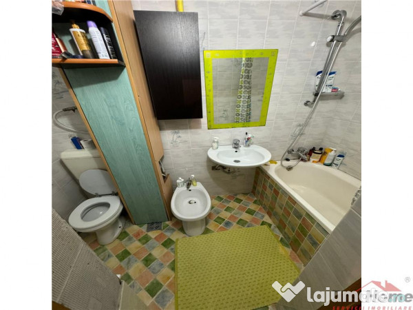 Apartament 3 camere de in Sud, etaj 3, CT, izolat