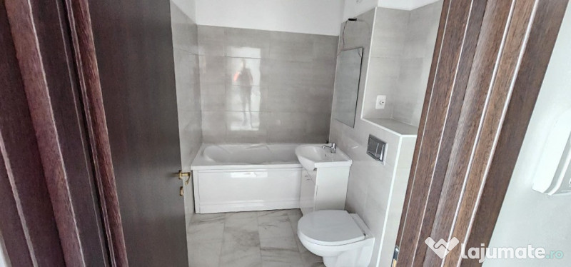 Apartament tip STUDIO, 46 mp utili, etaj 3/4, direct DEZVOLTATOR. 