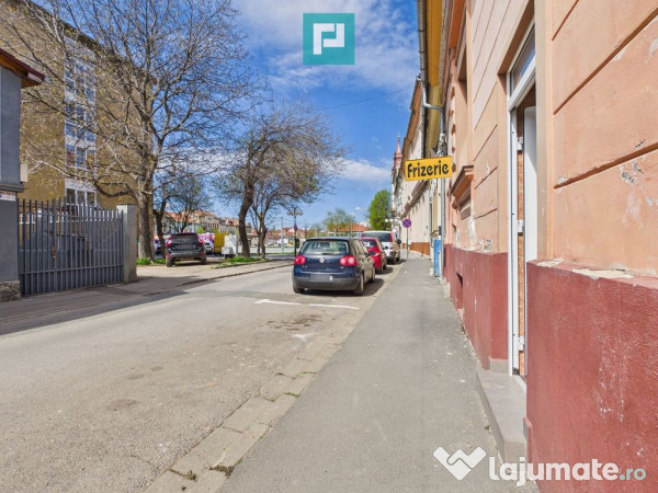 Spațiu comercial de închiriat Piața Catedralei 