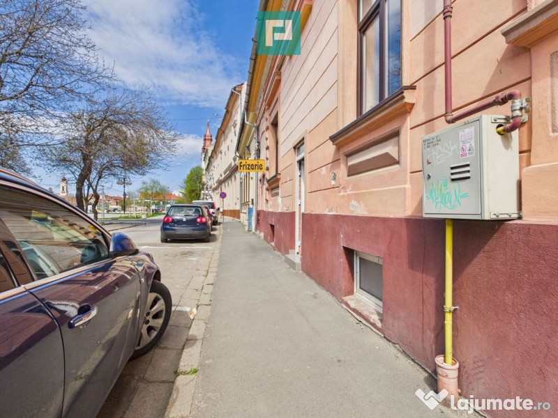 Spațiu comercial de închiriat Piața Catedralei 