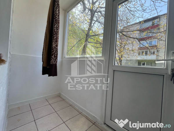 Apartament cu 2 camere, decomandat, parter inalt,centrala... 
