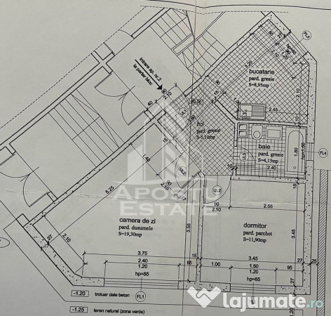 Apartament cu 2 camere, decomandat, parter inalt,centrala... 