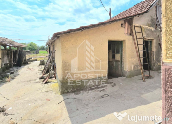 Casa cu 2 camere ,2337 mp in Battonya 