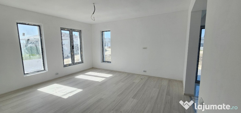 Casa individuala pe parter 3CAMERE/800M de .Berceni/COMISION 0% 