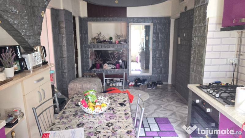 Vand apartament cu 2 camere decomandat, Deva, Eminescu (Profi), et 1 