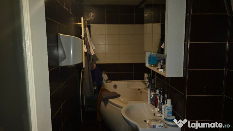 Vand apartament cu 2 camere decomandat, Deva, Eminescu (Profi), et 1 