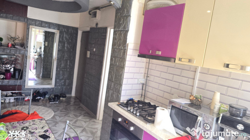 Vand apartament cu 2 camere decomandat, Deva, Eminescu (Profi), et 1 