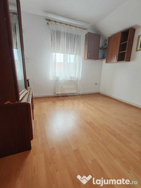 Casa tip Triplex,zona Cuza Voda,comision 0!! 