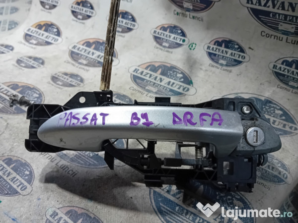 Maner exterior dreapta fata Volkswagen Passat B7 2012