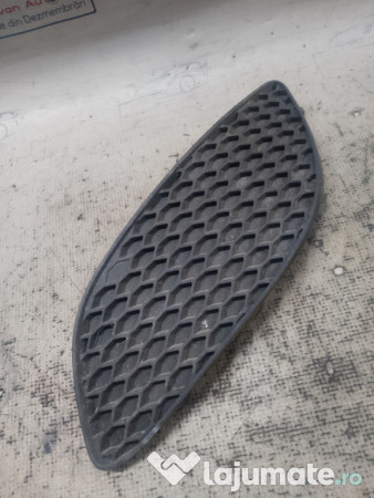 Grila proiector stanga Opel Zafira 2008