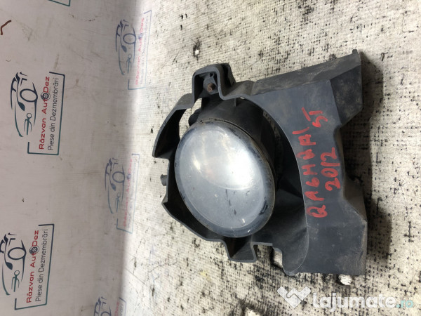 Grila proiector stanga Nissan Qashqai 1.6 Motorina 2012