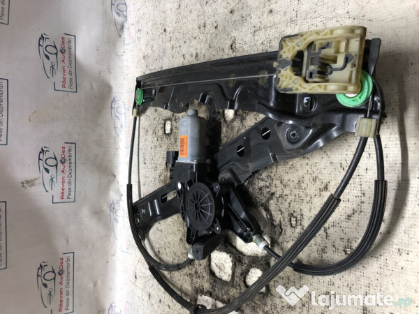 Macara geam stanga fata Ford Granada 2017