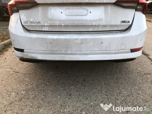 Bara spate Skoda Octavia 4 1.5 Benzina 2022