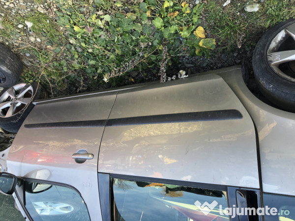 Prag dreapta tabla Skoda Roomster 2011