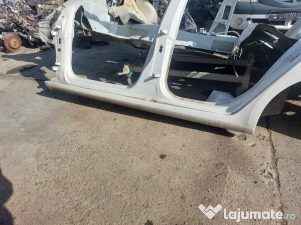 Prag stanga Skoda Octavia 3 Break 1.6 Motorina 2016