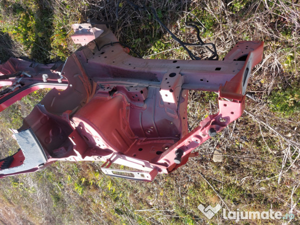 Lonjeron dreapta Renault Kadjar 1.2 Motorina 2018