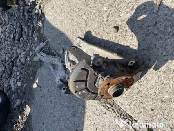 Fuzeta dreapta fata Volkswagen Passat CC 2.0 Motorina 2010