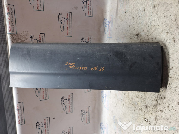 Bandou usa stanga spate Nissan Qashqai - Motorina 2015