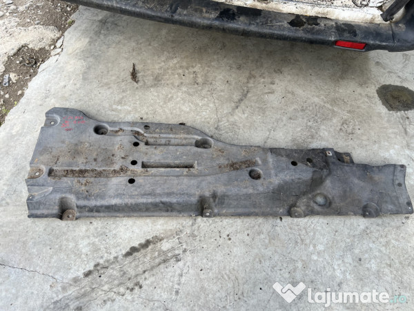 Scut lateral stanga Mercedes C-class w205 2.2 Motorina 2015