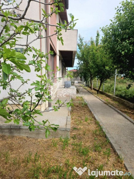 Casă tip Duplex ideală pentru două familii – confort, i