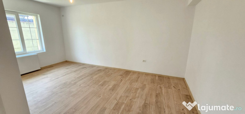 Casa pe parter+pod 3 CAMERE/Com.Berceni